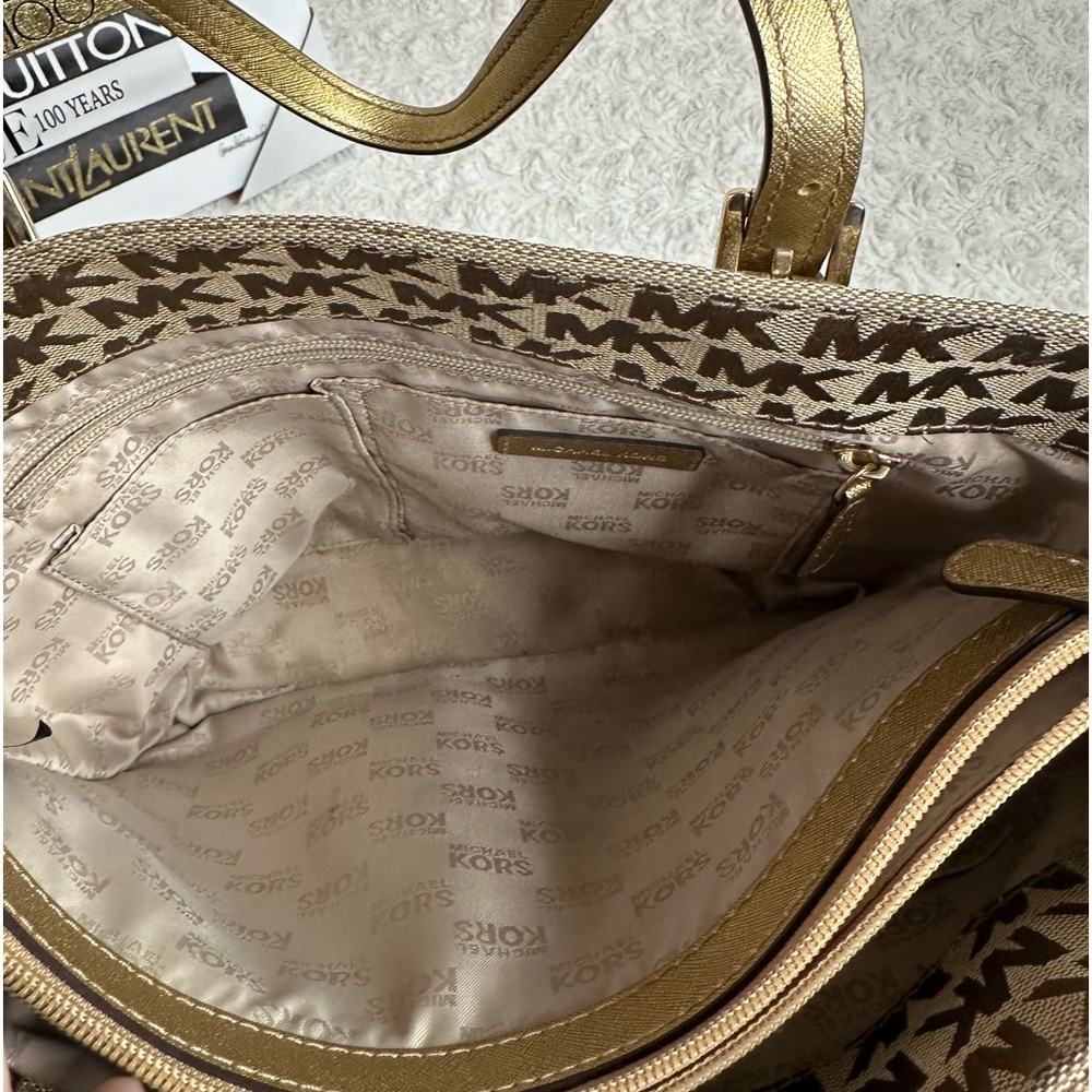 Michael Kors Jet set Signature Pocket MF Tote Brown Khaki Jacquard Leather - Picture 6 of 11